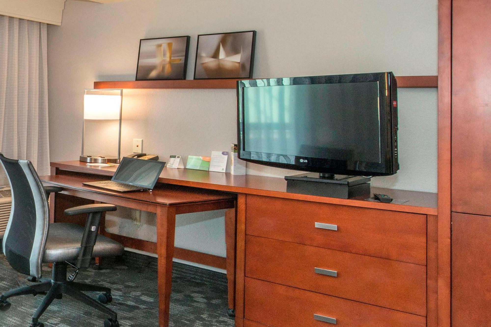 Courtyard By Marriott Montgomery פרטוויל מראה חיצוני תמונה